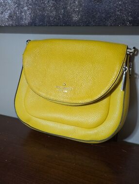 Kate Spade Gold Yarrow 9X11 Yellow Pebbled Leather Shoulder Bag - Jackson